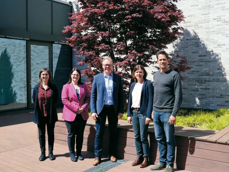 Das Friedrich-Spee-Gymnasium Rüthen und die Hochschule Hamm-Lippstadt schließen Kooperationsvertrag