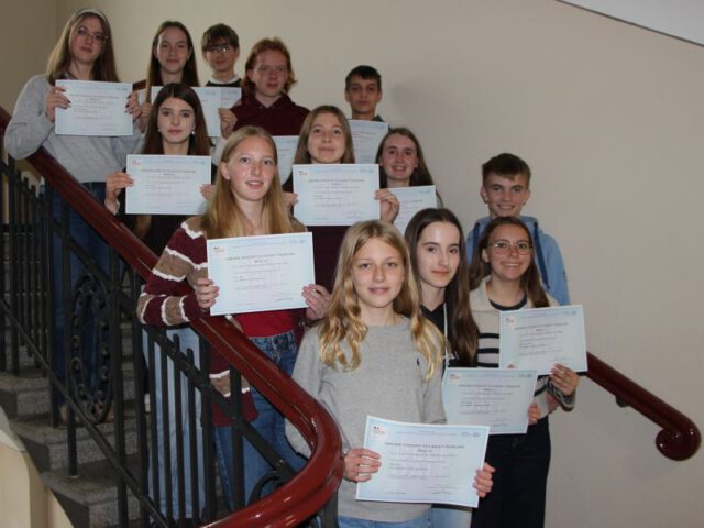Diplome aus Frankreich eingetroffen