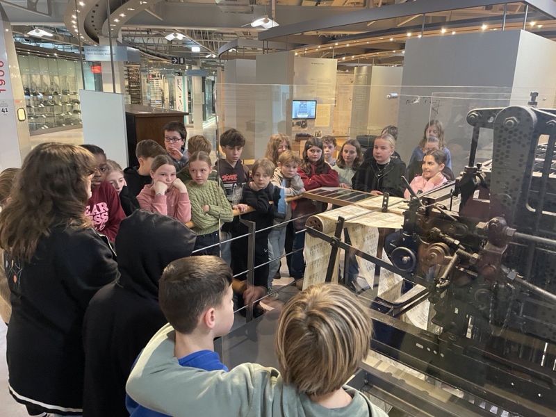 Du betrachtest gerade Ein spannender Ausflug „Auf den Spuren von Heinz Nixdorf“