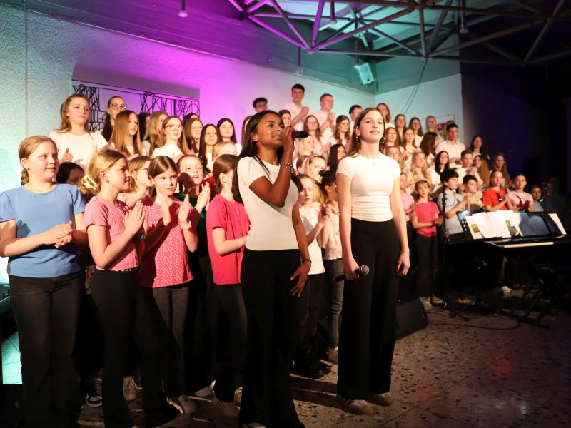 Du betrachtest gerade Musicalabend begeistert Publikum zum Schuljubiläum