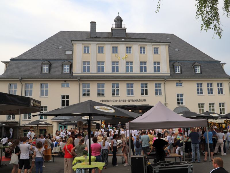 Du betrachtest gerade Bilderstrecke zum Schulfest „100 Jahre FSG Rüthen“