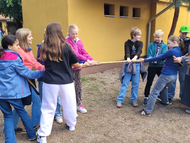 Du betrachtest gerade Gemeinsamer Tag der Jahrgangsstufe 6 im Bibeldorf